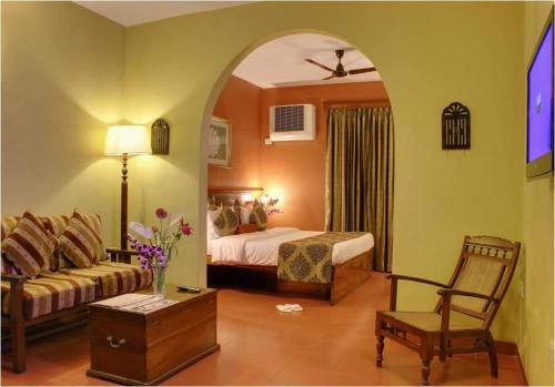 Katil atau katil-katil dalam bilik di Pride Sun Village Resort & Spa