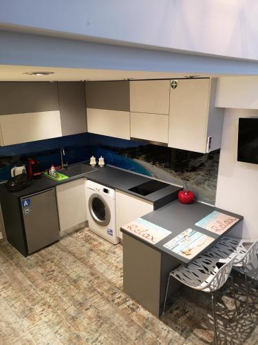 Modern Studio City - 5 Min Walk to Old Town