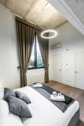 Elegant Fornasa Vecia, canal view with a beautiful garden R&R photo 28
