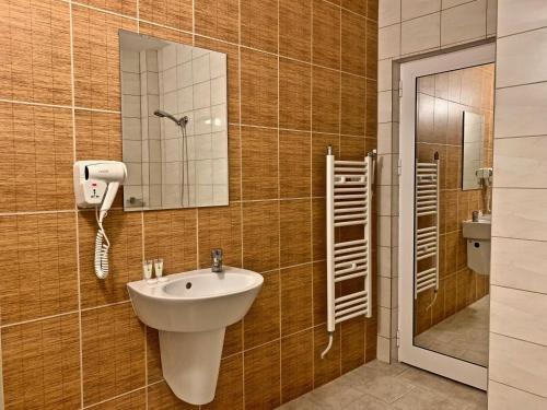 A bathroom at Hotel Fort o Bel