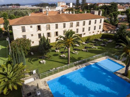 Pogled na bazen u objektu Parador de Cambados ili u blizini