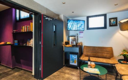 מטבח או מטבחון ב-Kalvin Boutique Hotel by Levinsky Market Tel-Aviv