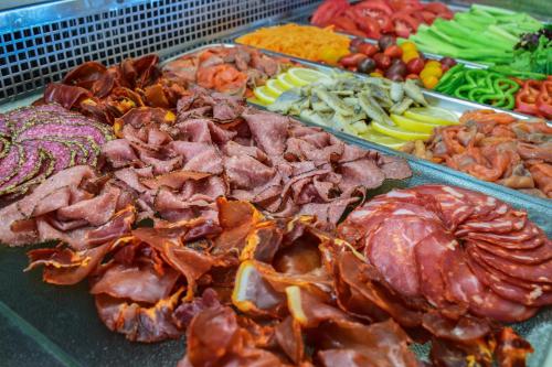 Đồ ăn tại/gần resort