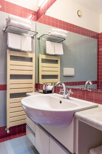 Bilik mandi di Culture Hotel Villa Capodimonte
