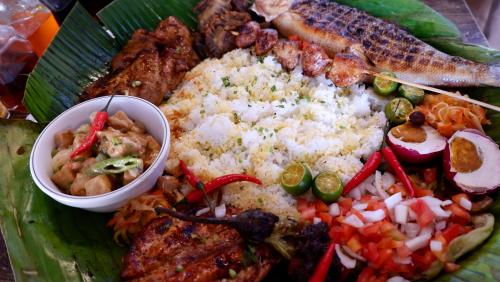 Makanan di atau berdekatan inn ini
