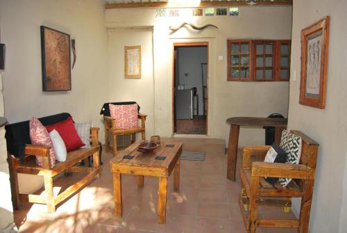 O zonă de relaxare la Ikaya Accommodation Psj