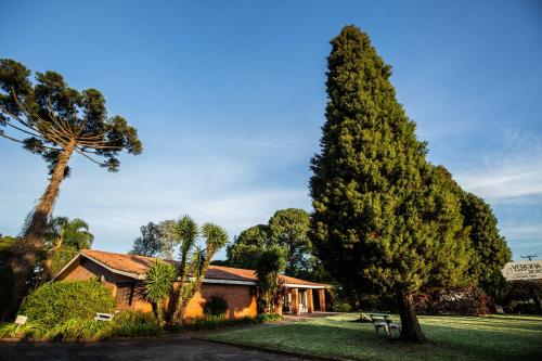 Taman di luar Verona Parque Hotel
