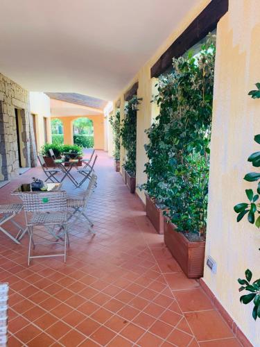 Κήπος έξω από το Relais del Borgo- Domo