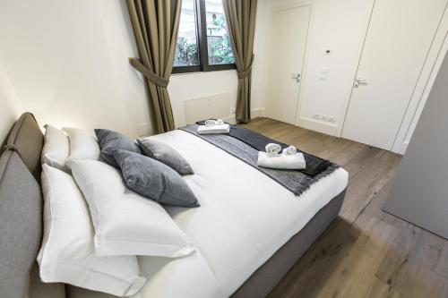 Elegant Fornasa Vecia, canal view with a beautiful garden R&R photo 20
