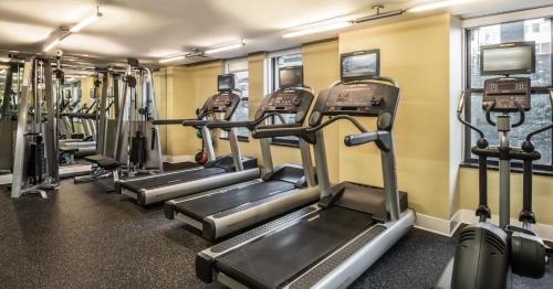 
The fitness center and/or fitness facilities at Gale Chicago
