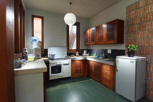 A kitchen or kitchenette at Villa Sambal