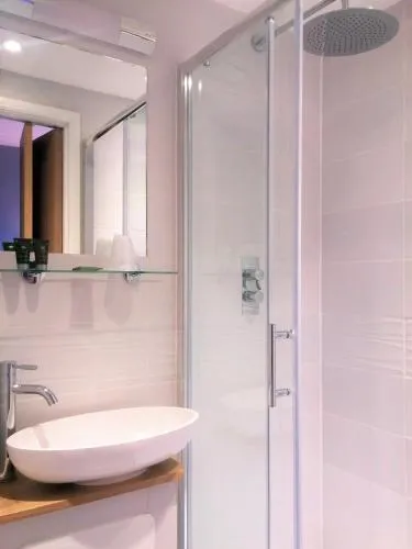 Legends Hotel photo 24