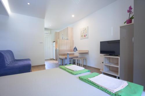 Studio apartment - seaview