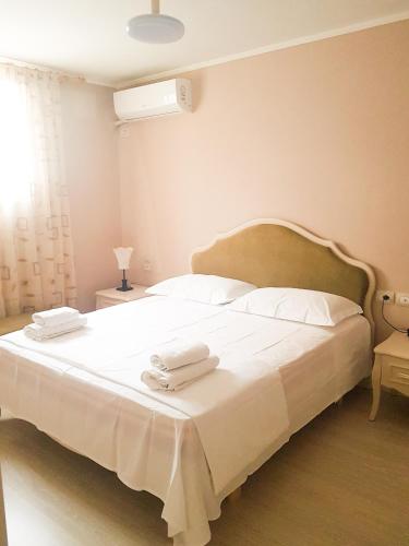 Gallery image of Vila Elida in Tragjas