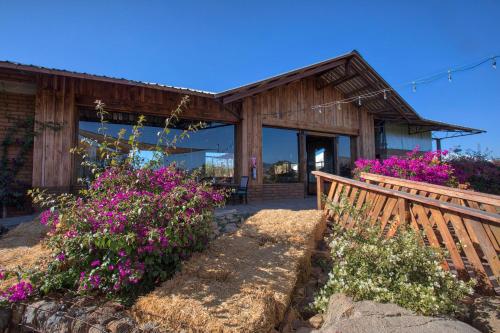 Gallery image of Don Tomas Viñedo cabañas in Valle de Guadalupe