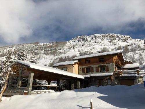 Monster Chalets – Photos 2