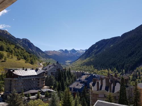 Vue générale sur la montagne ou vue sur la montagne depuis l'appart'hôtel