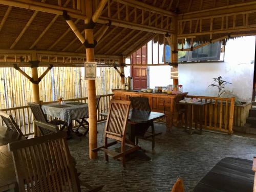 Χώρος καθιστικού στο Lutwala Bungalows and Private Villa