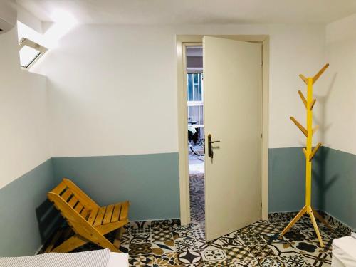 Posezení v ubytování Buff Hostel Tirana