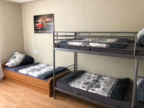 Un ou plusieurs lits superposés dans un hébergement de l'établissement Monteur Suite Rodenbach
