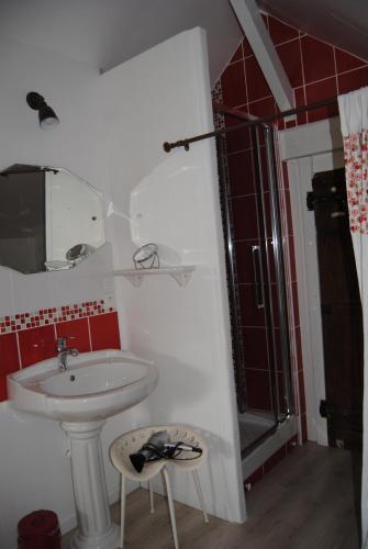 Ένα μπάνιο στο Chambre d'hotes Murielle