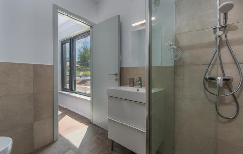 Ένα μπάνιο στο Villa Terra