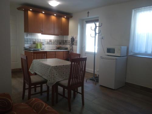 Dapur atau dapur kecil di START Apartmanok