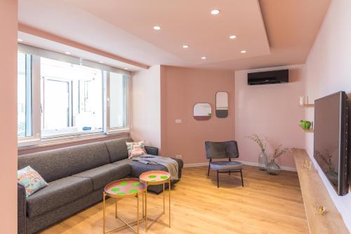 Glow luxury apartment with terrace and jacuzzi