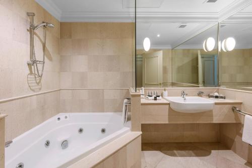 Gallery image of Kimberley Gardens Hotel, Serviced Apartments and Serviced Villas in Melbourne