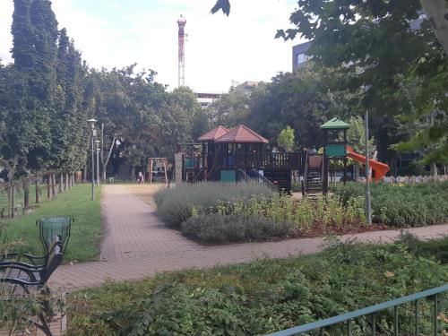 2 Bedroom Apartment near Heroes Square 1134 Budapest, 1 Taksony utca kép - 3