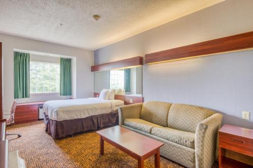 Gallery image of Trident Inn & Suites, Baton Rouge in Baton Rouge
