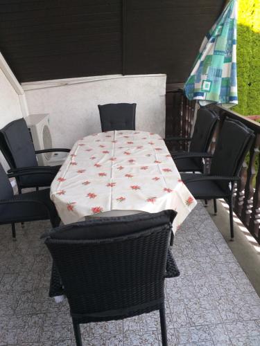 Simon Apartmanház Zamárdi 8621 Zamárdi, Lázár Vilmos utca 9 kép - 3