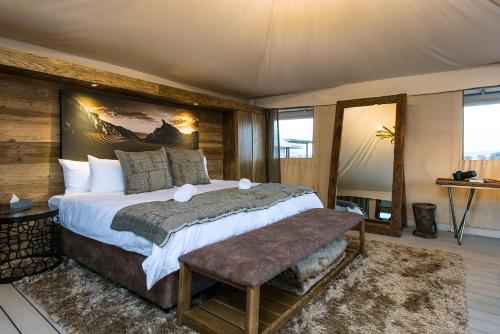 Voodi või voodid majutusasutuse Dead Valley Lodge toas
