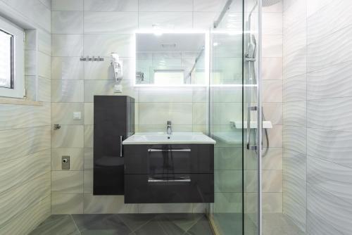 Luxury Apartment Bobaraにあるバスルーム