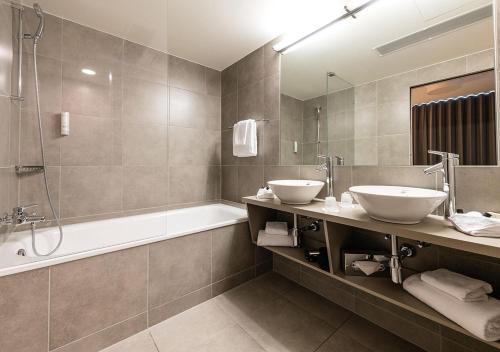 Lake Geneva Hotel tesisinde bir banyo