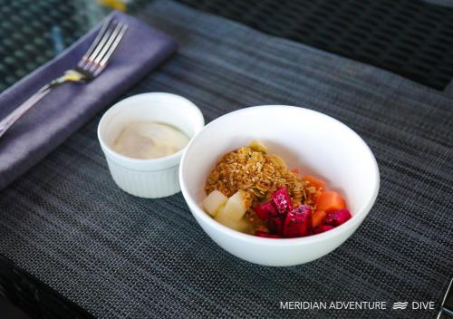 Jídlo v rezortu nebo okolí