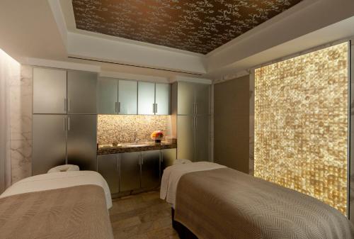 The Peninsula Beverly Hills photo 42