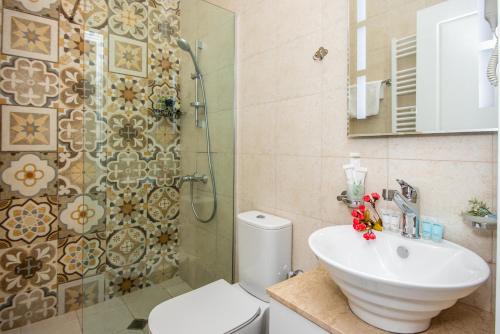 Un baño de Margi Boutique Hotel by DNT Group