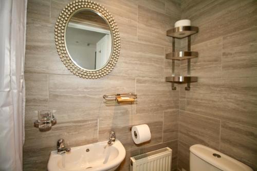 Ванна кімната в Chequers Inn