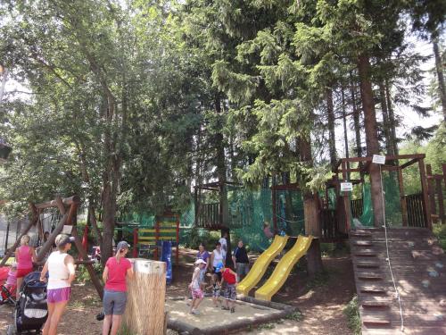 Turistická ubytovňa SHB ,Štrbské Pleso - Vysoké Tatryの宿泊客