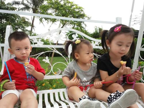 Niños alojados en Wei Feng Jia Yuan B&B