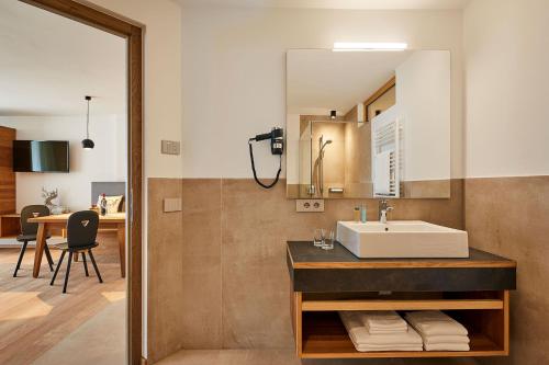 Een badkamer bij Les Contrades