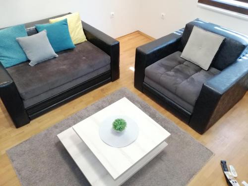 Zona de estar de Fortress Apartments
