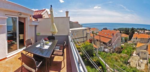 Apartments Rock Palace