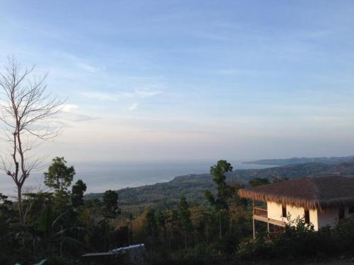 Gallery image of Hillside Village apartment 72sqm size with kitchen in Siquijor
