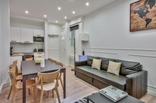 35 - Urban Montmartre