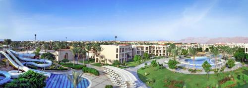 Πισίνα στο ή κοντά στο JAZ Mirabel Resort