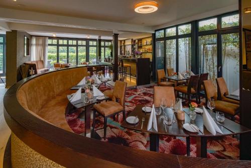 Essensio Hotel Düsseldorfにあるシーティングエリア