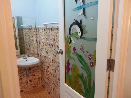 Phòng tắm tại Sangtong Beach Resort
