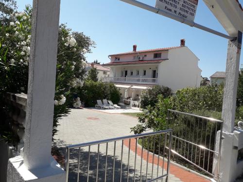 Lovely Meta apartments